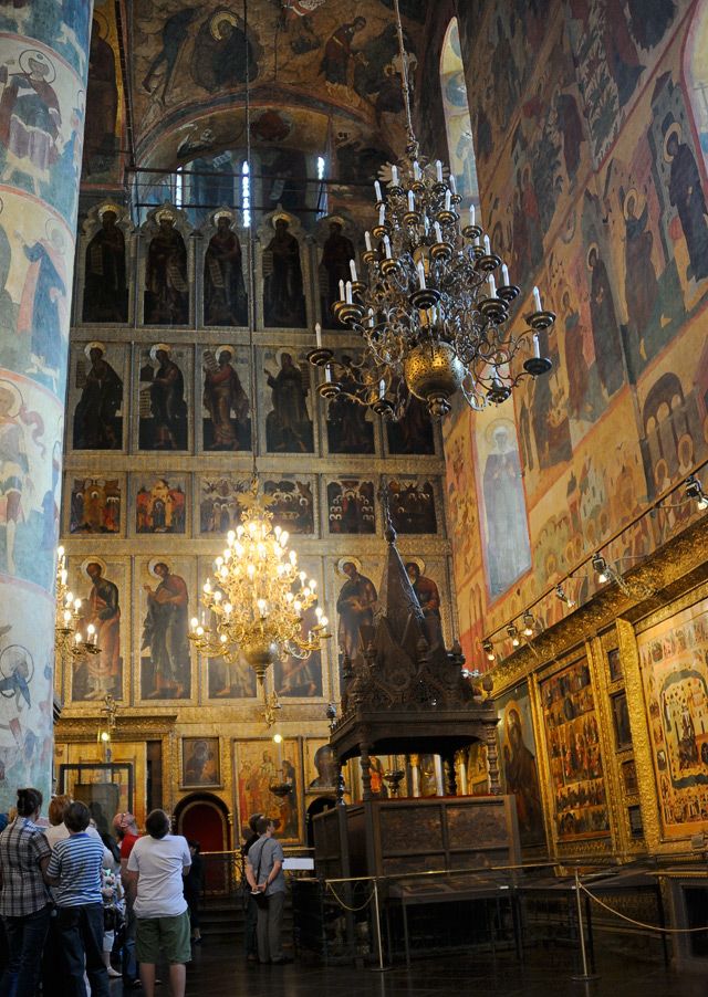 Interior of Dormition Cathedral with view of Monomakh Throne - Moscow Kremlin - Moscow Must-See Sights &amp; Attractions